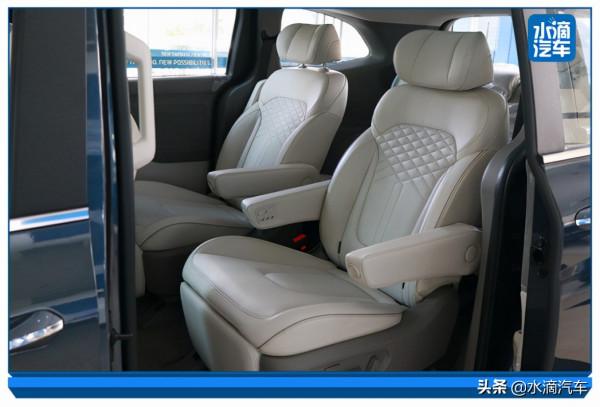 庫斯途到店實拍:標配零重力座椅,MPV領域的“多面手” 庫斯途到店實拍:標配零重力座椅,MPV領域的“多面手”