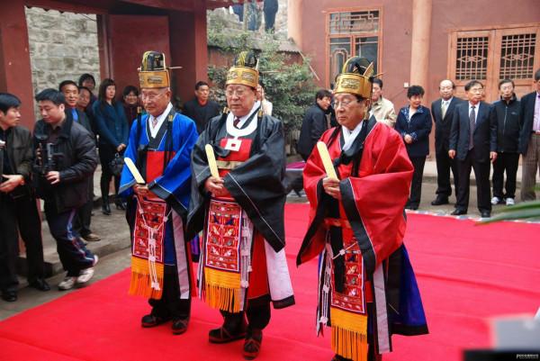 韓國司法界大佬為何為火燒靖國神社中國人辯護？他祖先是中國皇帝