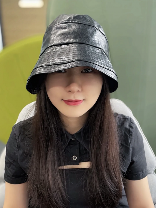 跟著宋祖兒買帽子後，頭都小了一圈……