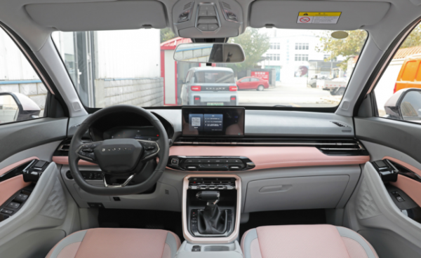 東南DX3對比寶駿RS-3，自主小型SUV誰更值得買？