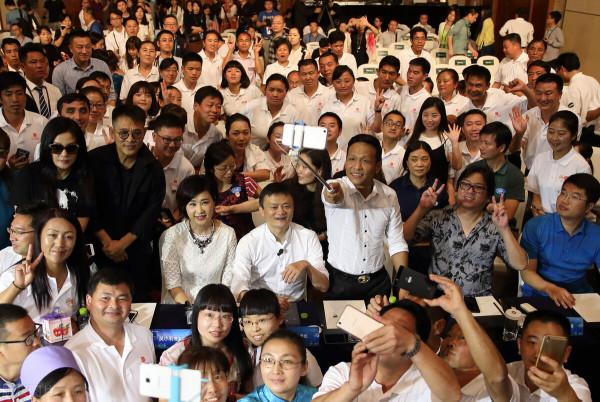 馬雲：哥雖然不在江湖，但是江湖一直流傳哥的故事