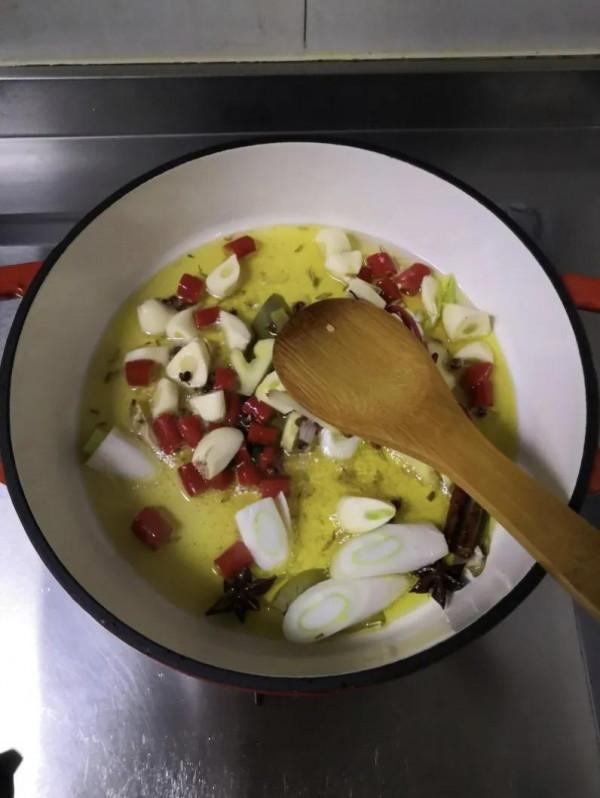 冬日必吃美食——酸菜燉牛肉