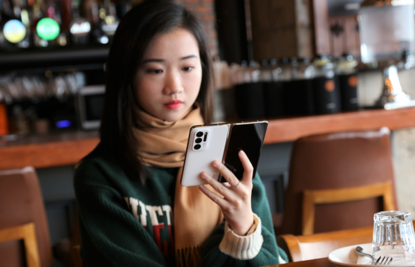 平行視窗解鎖微信新玩法！Find N實測，辦公娛樂比普通手機更高效