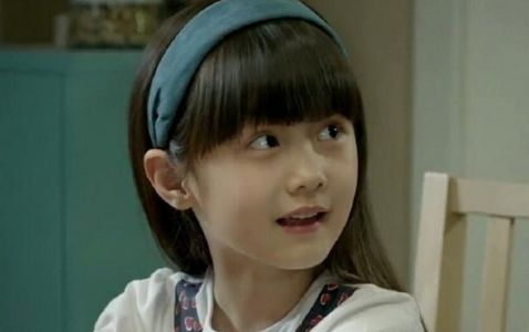 被禁止整容的5位童星，小時候精緻惹眼，步入青春期後各有千秋