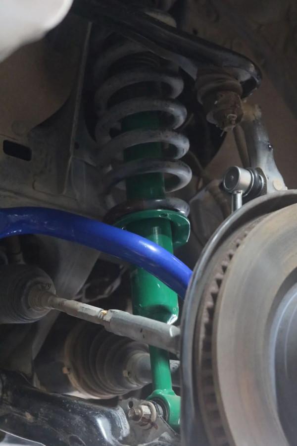 怪獸修車：整備一輛“效能崩潰”的豐田LC150，滿血復活變新車