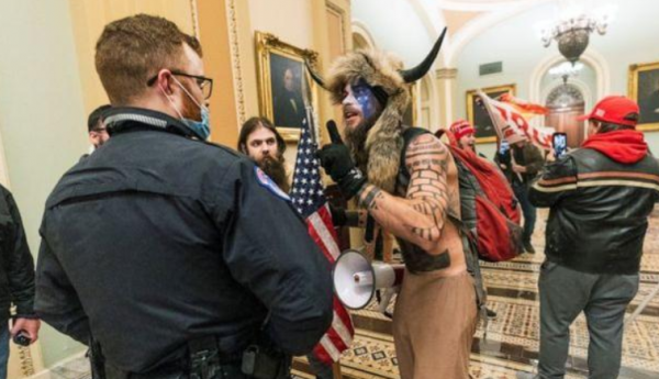 “美國將爆發內戰!”美退役將軍大膽預測,美軍事體系亮起紅燈 “美國將爆發內戰!”美退役將軍大膽預測,美軍事體系亮起紅燈