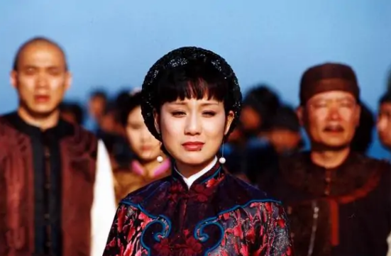 &quot;古典美人&quot;李建群：憑&quot;容妃&quot;一角出名，63歲患癌去世，一生無子女