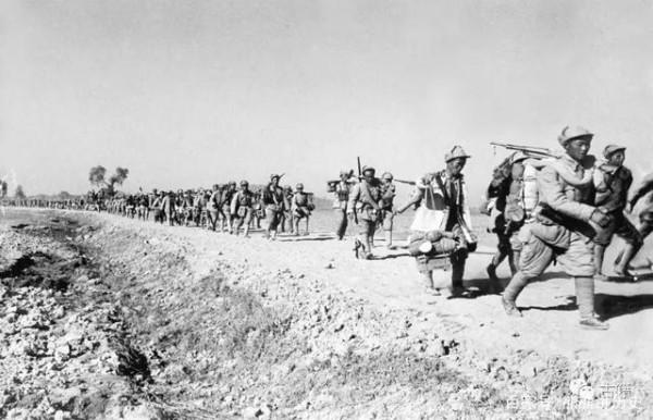 70年代，四川一搬磚工自稱是神槍手，暴露了隱藏21年的身份