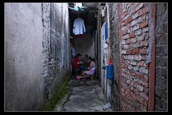 “深漂”最後的歸宿:白領花上千元租床位,城中村未來何去何從? “深漂”最後的歸宿:白領花上千元租床位,城中村未來何去何從?