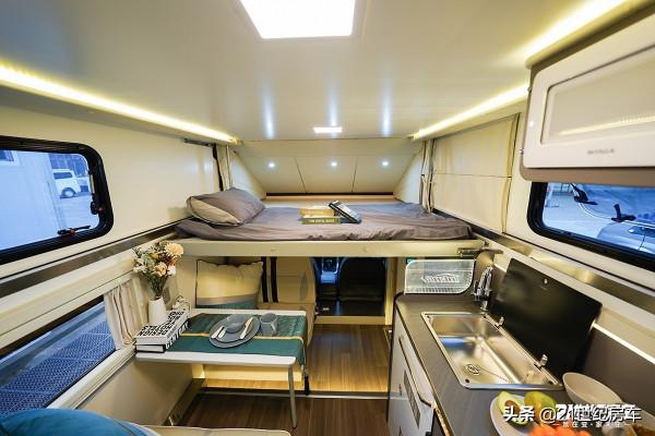 途酷神行太保房車來了,硬頂垂直升降,車高2米,隨意進出車庫 途酷神行太保房車來了,硬頂垂直升降,車高2米,隨意進出車庫