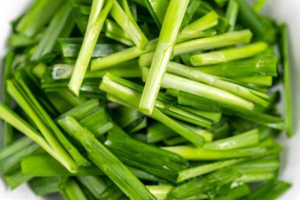 12道家常菜的做法，6熱菜，4冷盤，2湯，簡單易學，適合上班族