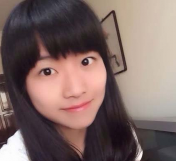 “非誠勿擾”黃菡：倒追嫁同學，恩愛30年無緋聞，女兒比她還漂亮