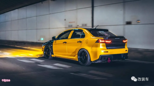 &quot;又黃又暴力&quot;的渦輪三菱翼神，車加改裝的錢都能買EVO 10了？