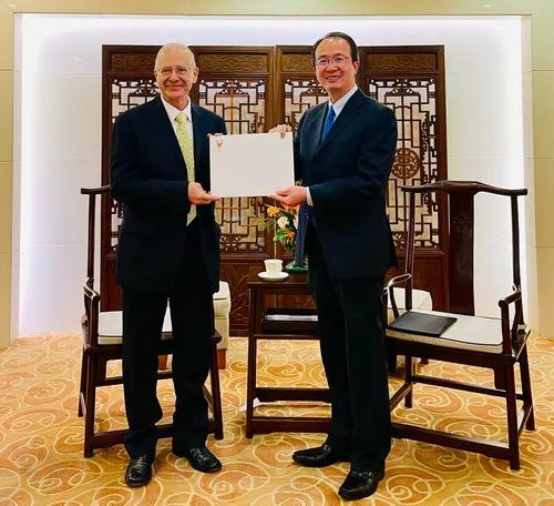 歡迎兩位新任駐華大使 歡迎兩位新任駐華大使