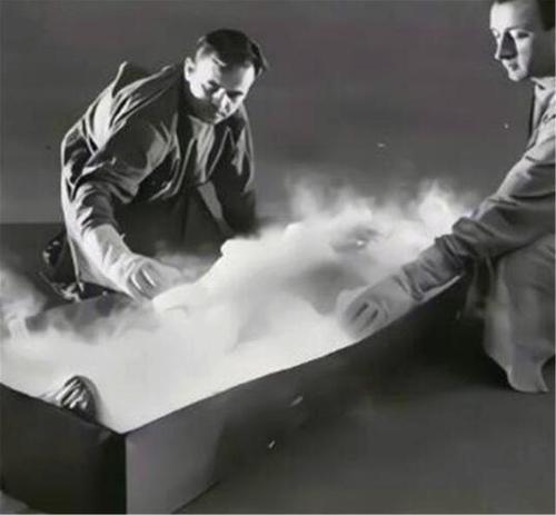 泰國&#39;重生&#39;實驗：泰國夫妻花50萬冷凍女兒遺體，想在未來讓她復活