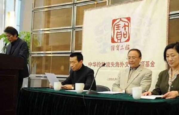 他被稱世界老賴，2.7億拍下獸首拒不付款，說：做了中國人該做的事