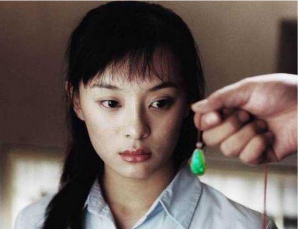 向海清:被孫儷資助4年,上大學後寫6000字控訴:她太摳了 向海清:被孫儷資助4年,上大學後寫6000字控訴:她太摳了