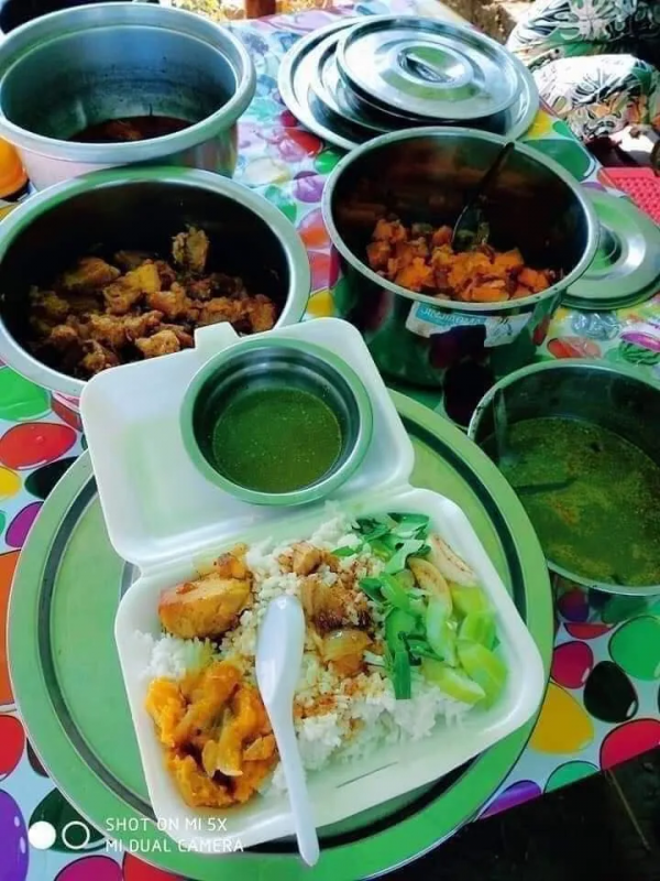 緬甸仰光、曼德勒、臘戌等多地街頭的這一幕幕，溫暖得讓人想哭