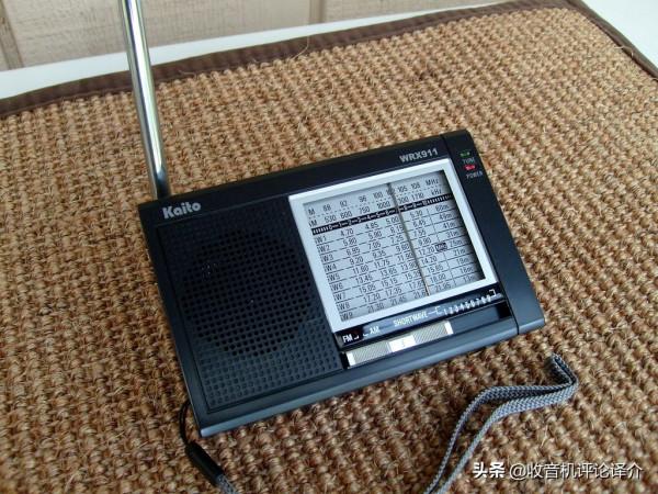 2節5號電池能聽400小時，耗電量極低，WRX911收音機評測