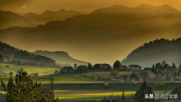 鄉下人離不開泥土，這其中又有什麼原因呢？《鄉土中國》給出答案