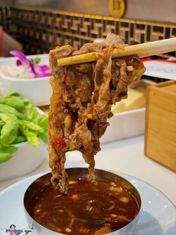 開了23年，排了23年，這家肥牛火鍋我猜你一定知道