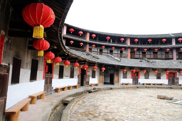 福建土樓：獨一無二大型民居建築藝術瑰寶