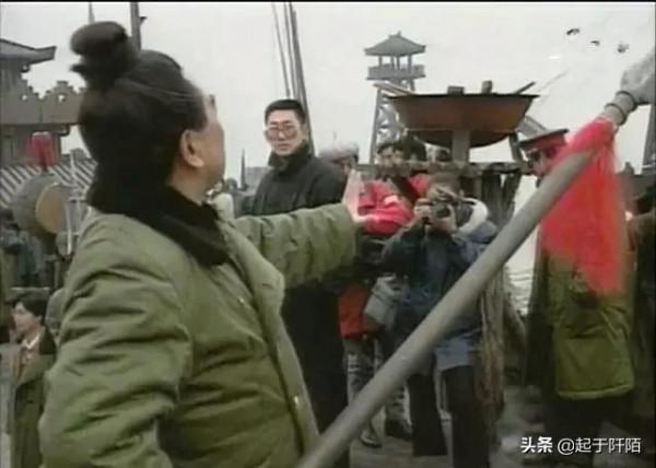 揭秘94版《三國演義》幕後,千挑萬選找演員,每集片酬 225塊錢 揭秘94版《三國演義》幕後,千挑萬選找演員,每集片酬 225塊錢