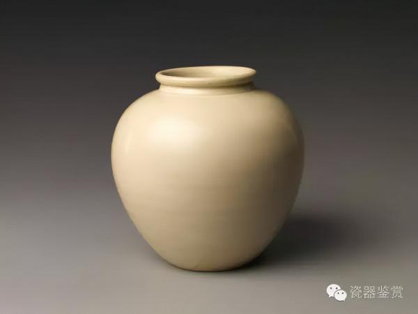 類銀類雪唐白瓷