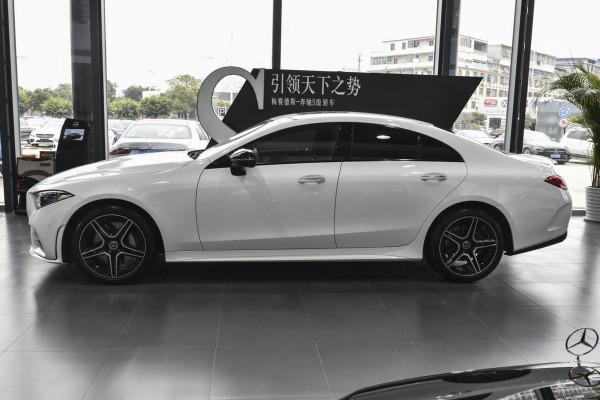 長超五米零百6秒2，還是原裝進口大五座，帶你看賓士CLS 350 4MATIC