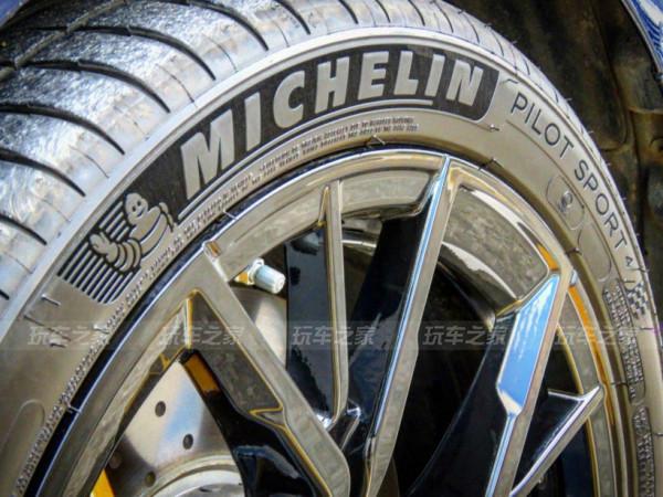 90後提2021款寶馬535LE 改裝後更顯年輕味道