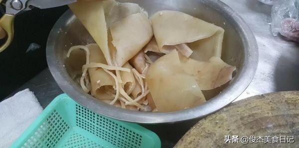 大廚根據二十多年經驗總結，分享肉皮凍零失敗的操作手法