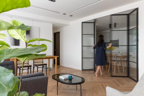 越來越多人嘗試用摺疊門做隔斷了，任意切換，還不耽誤通風采光