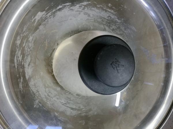 用酵母發麵可以過夜嗎?教你冷藏發酵,步驟簡單,烙餅饅頭特好吃 用酵母發麵可以過夜嗎?教你冷藏發酵,步驟簡單,烙餅饅頭特好吃