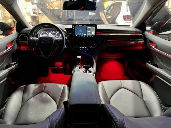 新款凱美瑞改裝酷爵兩分頻，再上一套氛圍燈-雲浮雲星汽車音響