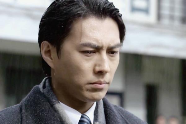 靳東諜戰大劇來襲，首發預告資訊量巨大，王志文黑化眼神成大驚喜