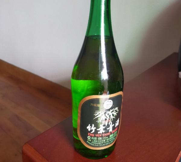 國內4款“特色”白酒，外省人嫌棄，本地人當成寶，你有喝過嗎？