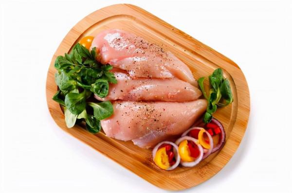 進入秋天之後,為何更容易掉頭髮?若能做到這4點,或可有所幫助 進入秋天之後,為何更容易掉頭髮?若能做到這4點,或可有所幫助