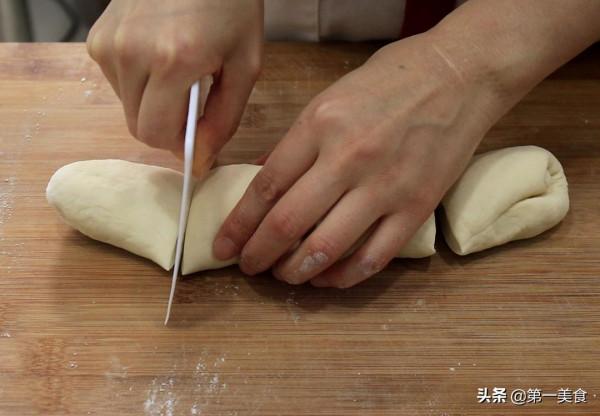 蒸韭菜豬肉包,學會這幾個技巧,韭菜脆嫩不出水,不回縮不塌陷 蒸韭菜豬肉包,學會這幾個技巧,韭菜脆嫩不出水,不回縮不塌陷