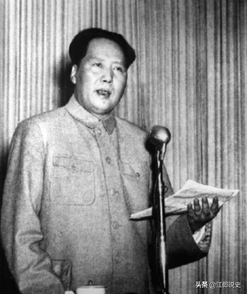 副師長遇襲犧牲,毛主席親令“限期肅清”,王震指揮坦克剿匪平叛 副師長遇襲犧牲,毛主席親令“限期肅清”,王震指揮坦克剿匪平叛