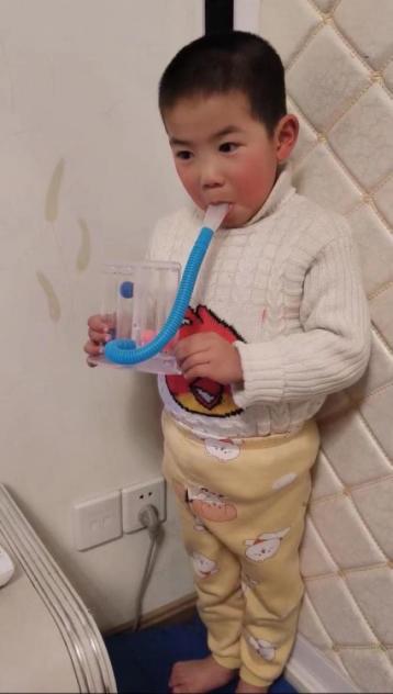 “救救孩子吧!”杜氏肌營養不良症孩子無藥可醫 “救救孩子吧!”杜氏肌營養不良症孩子無藥可醫