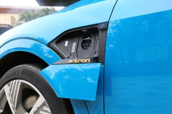 國產後有何變化？試駕國產奧迪e-torn