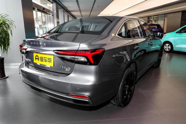 榮威i6 MAX EV飄了？售價17.98萬元，榮威i6 MAX EV 500天幕特別版上市