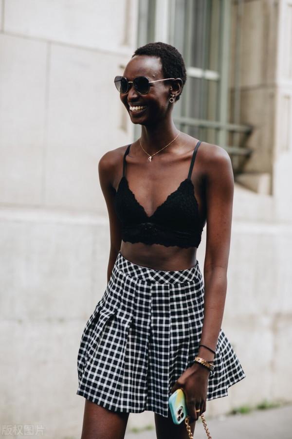 時尚,有時就是一種格格不入!這個秋天,需要與眾不同 時尚,有時就是一種格格不入!這個秋天,需要與眾不同