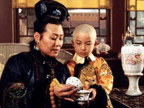 清朝有哪些太后？為何說清朝成於太后，敗於太后