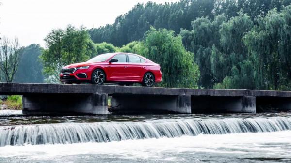 讓“德味兒”更親民 試駕斯柯達明銳PRO 讓“德味兒”更親民 試駕斯柯達明銳PRO