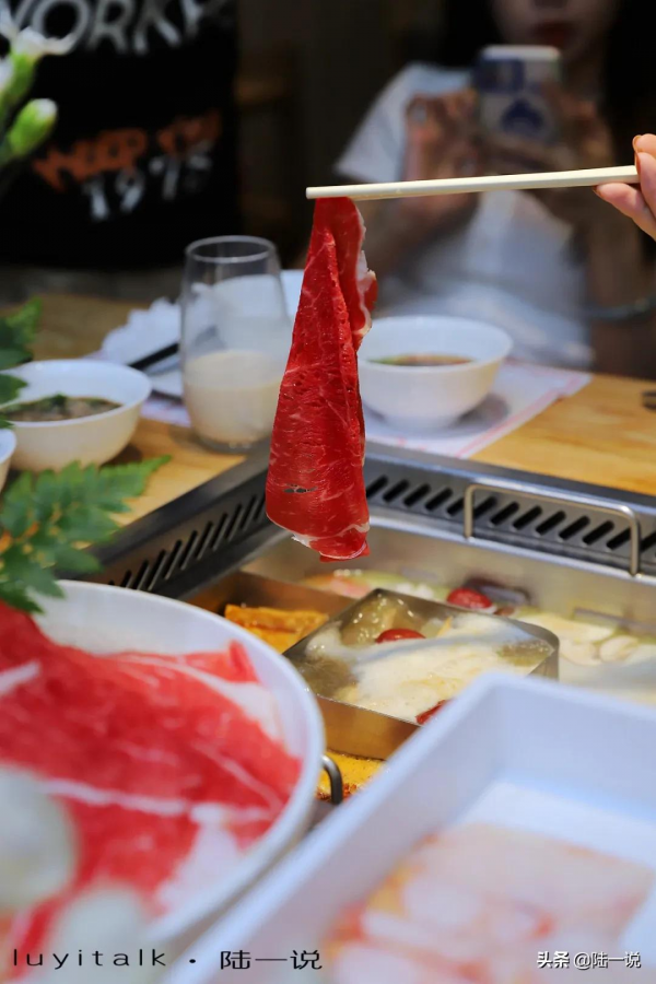 螺螄粉火鍋、冰火鍋,這家火鍋太會折騰了,別人關門,他們家爆滿 螺螄粉火鍋、冰火鍋,這家火鍋太會折騰了,別人關門,他們家爆滿