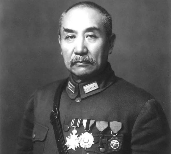 1937年,國軍第61軍軍長李服膺被處決前高喊:不講理的閻錫山萬歲 1937年,國軍第61軍軍長李服膺被處決前高喊:不講理的閻錫山萬歲