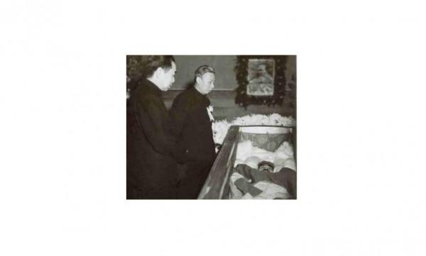 任弼時：黨內無爭議，因病未參加開國大典，46歲病逝，周恩來淚目