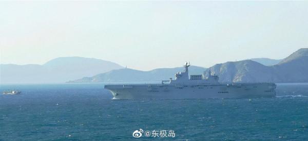 075二號艦再度現身，整裝完畢只待刷號，東部戰區再迎鉅艦一艘