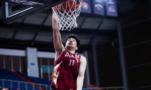 恭喜中國籃壇！又一CBA新秀爆發，打遼寧砍20+7，前7投7中